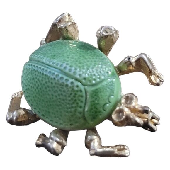 vintage scarab egyptian Green Beetle brooch Pin Gold Tone Metal Celluloid - Picture 1 of 6